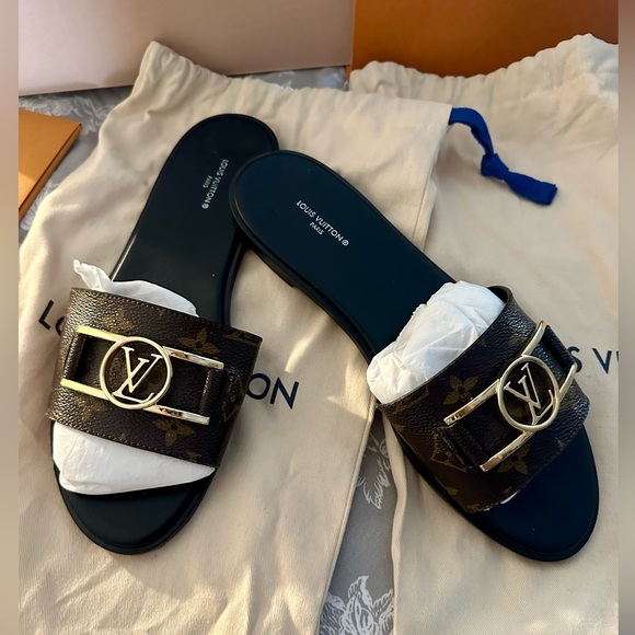 Louis Vuitton sandals - Picture 3 of 4